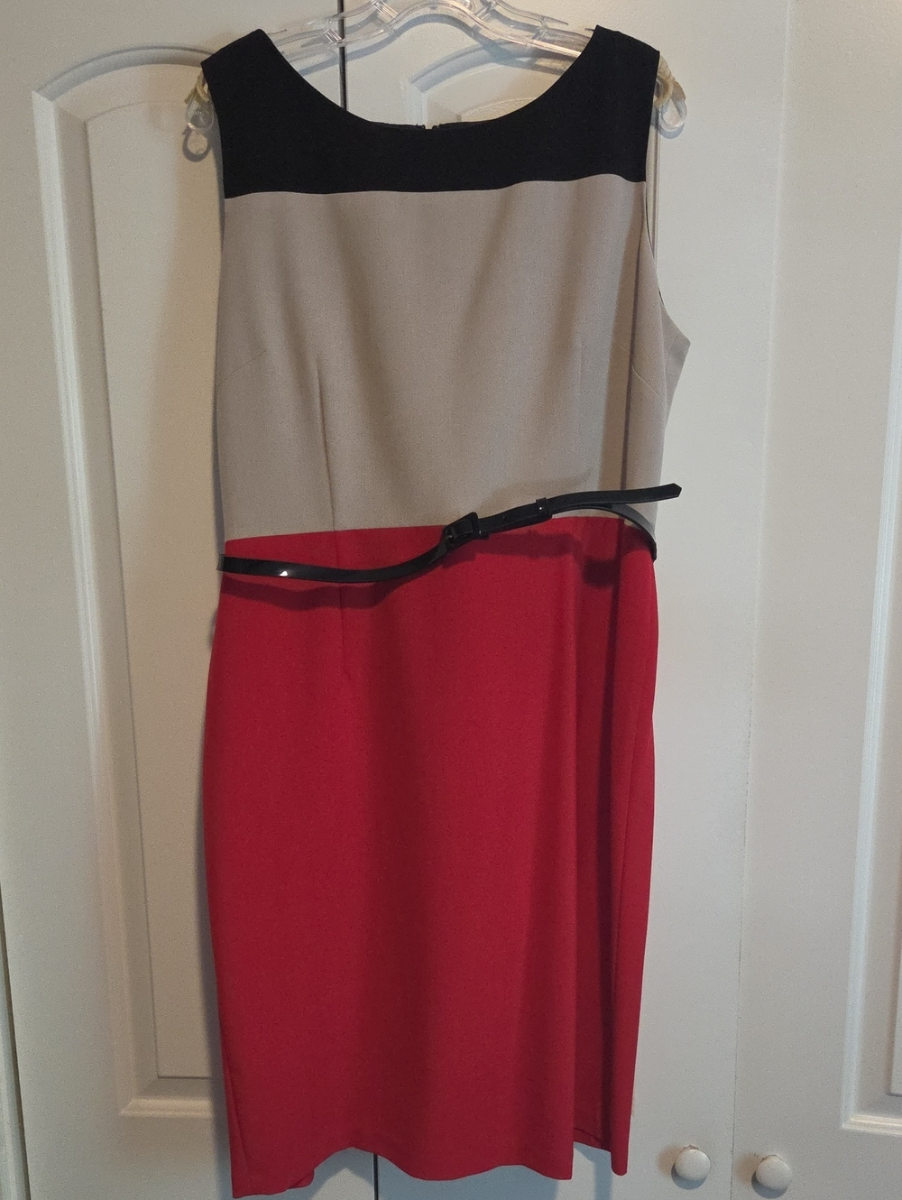Evan Picone Red, Beige and Black Colorblock Midi Dress